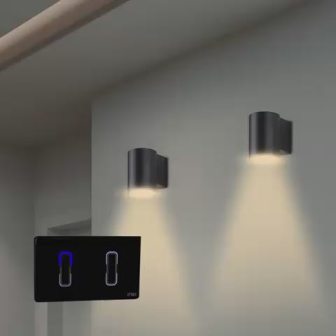 מנורת קיר GU10 ORO IP44-שחור semicom